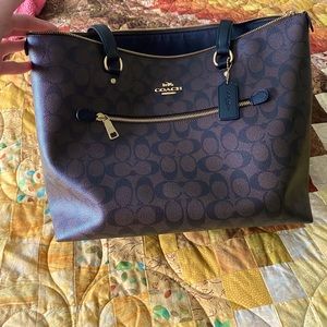 Coach tote purse